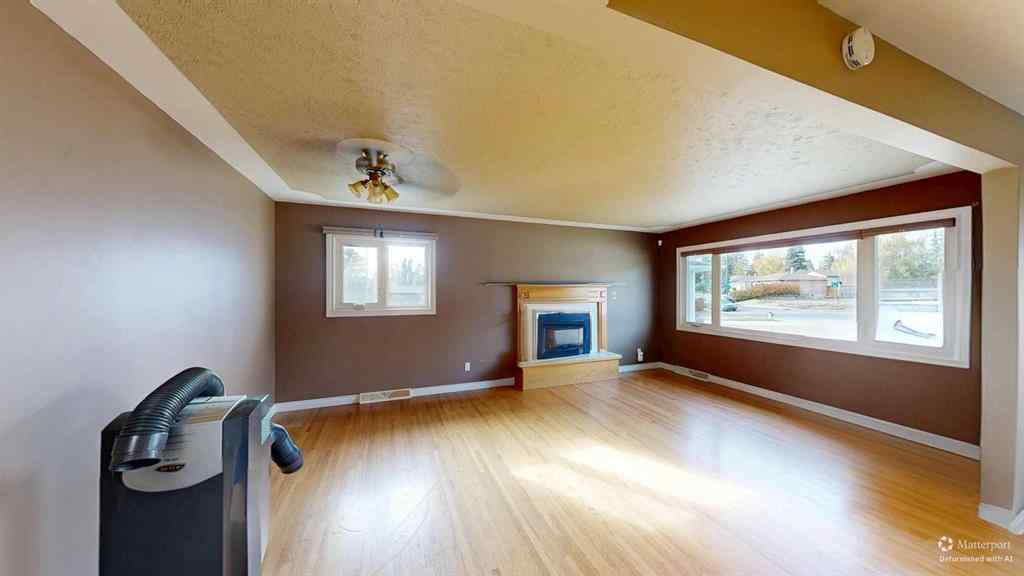 MLS® A2264672 - 8028 5 Street SW in Kingsland Calgary, Residential