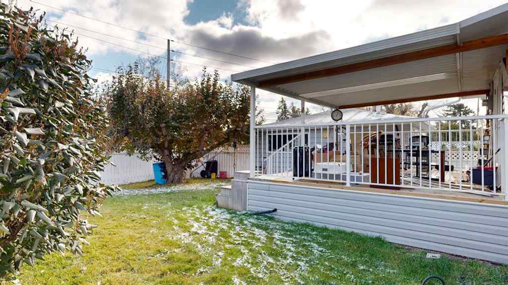 MLS® A2264672 - 8028 5 Street SW in Kingsland Calgary, Residential