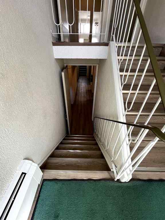 MLS® A2264673 - 1241 5 Avenue NW in West Hillhurst Calgary, Commercial