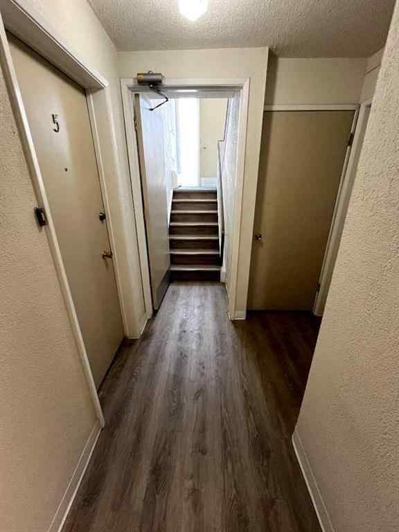 MLS® A2264673 - 1241 5 Avenue NW in West Hillhurst Calgary, Commercial