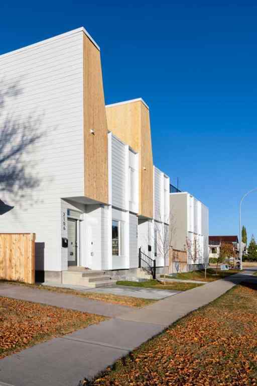 MLS® A2264676 - 2102 5 Avenue NW in West Hillhurst Calgary, Commercial