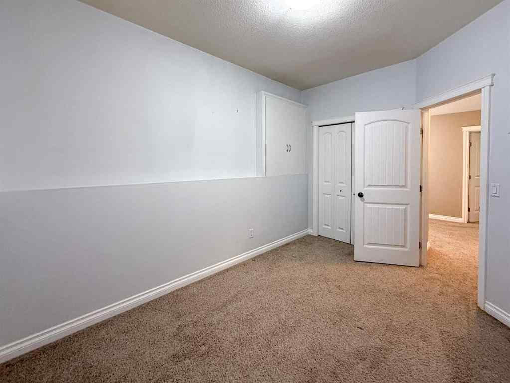 MLS® A2264677 - 4623 44 Street  in NONE Olds, Residential