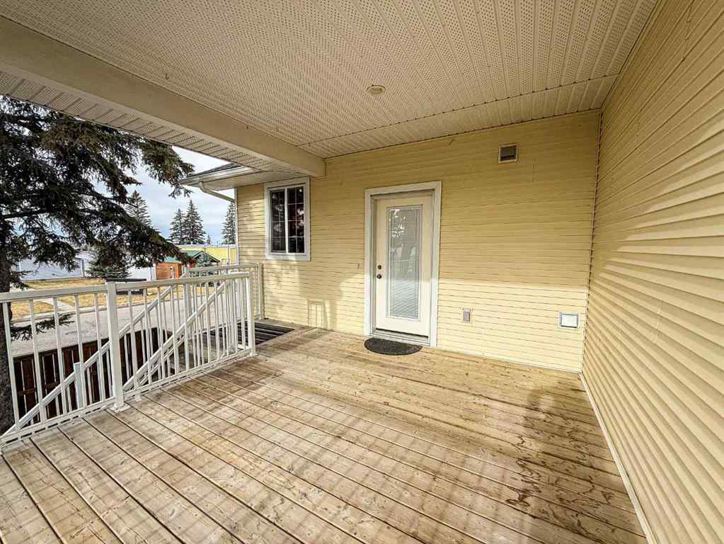 MLS® A2264677 - 4623 44 Street  in NONE Olds, Residential