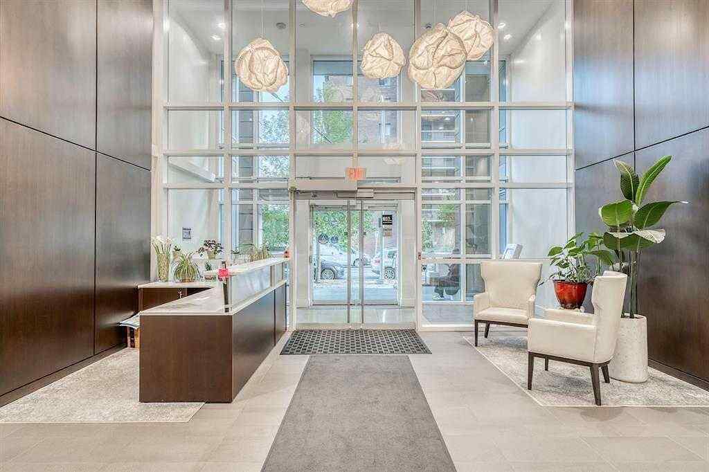 MLS® A2264680 - 638 14 Avenue SW in Beltline Calgary, Residential