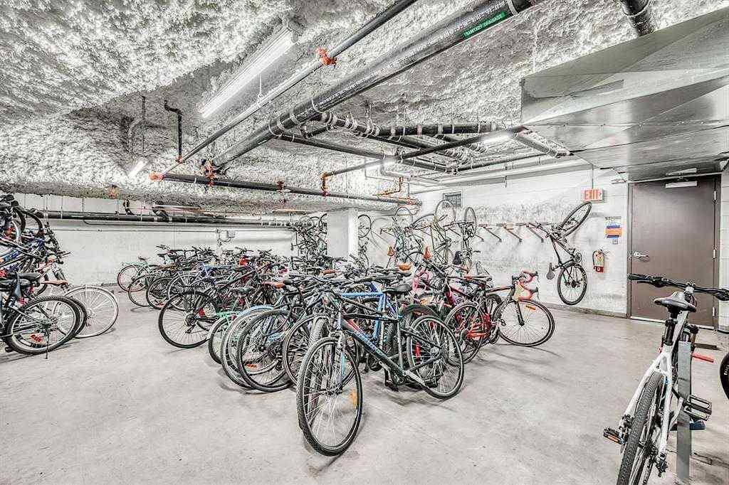 MLS® A2264680 - 638 14 Avenue SW in Beltline Calgary, Residential