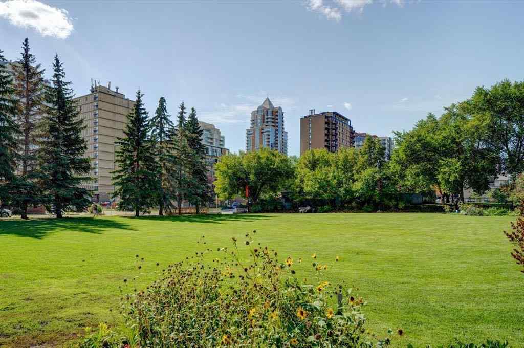MLS® A2264680 - 638 14 Avenue SW in Beltline Calgary, Residential