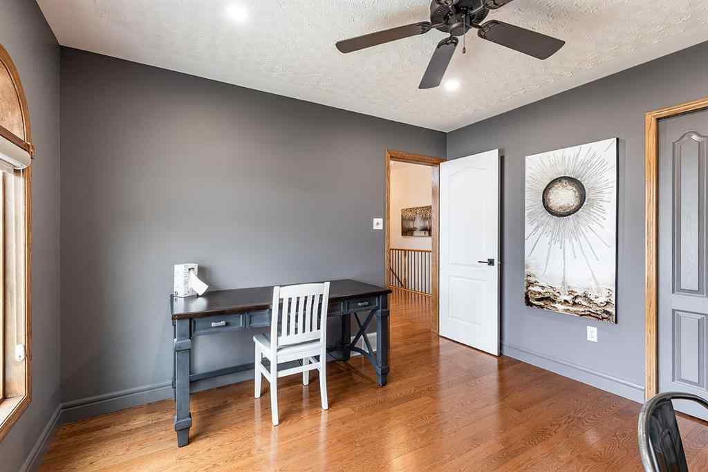 MLS® A2264682 - 15 Turner Close SE in Ross Glen Medicine Hat, Residential