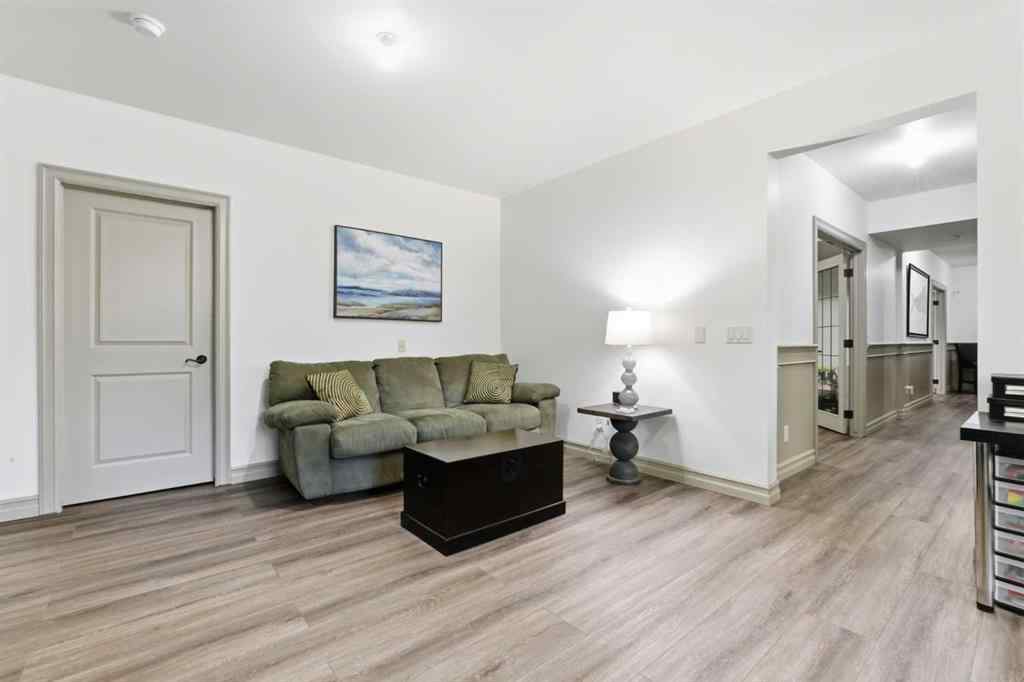 MLS® A2264684 - 25 Paradise Bay  in NONE Chestermere, Residential