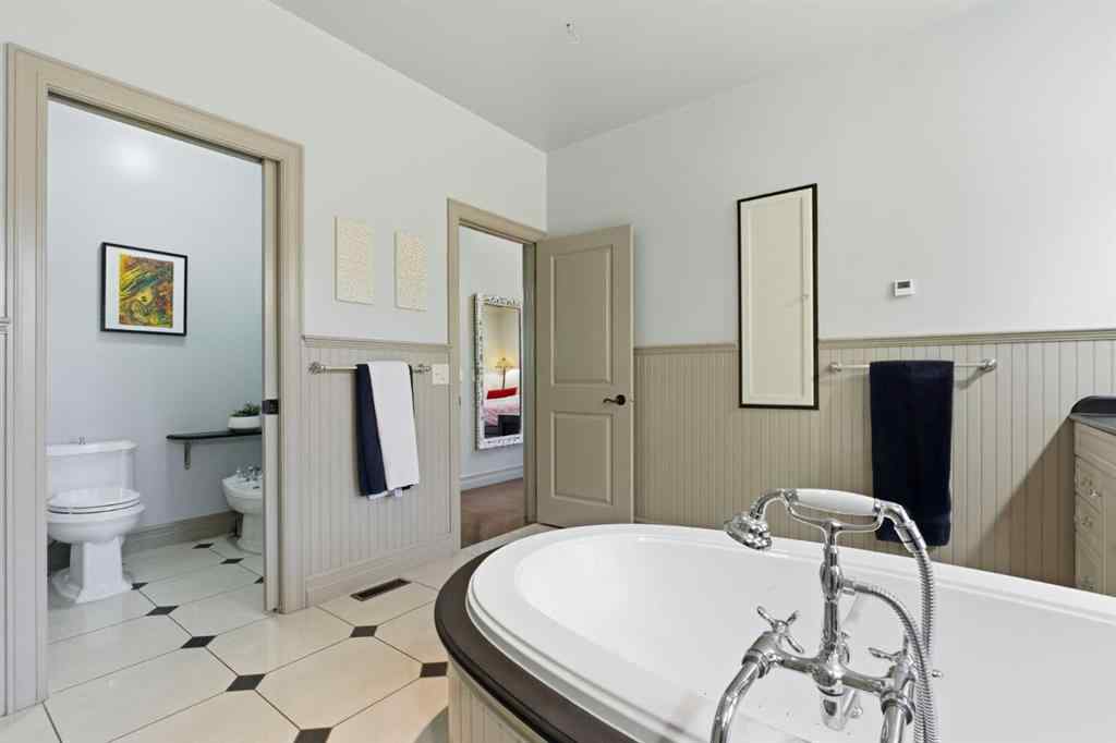 MLS® A2264684 - 25 Paradise Bay  in NONE Chestermere, Residential