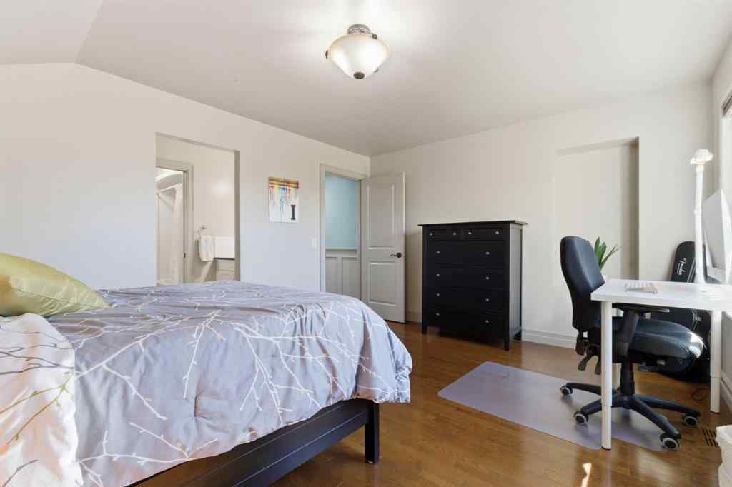 MLS® A2264684 - 25 Paradise Bay  in NONE Chestermere, Residential