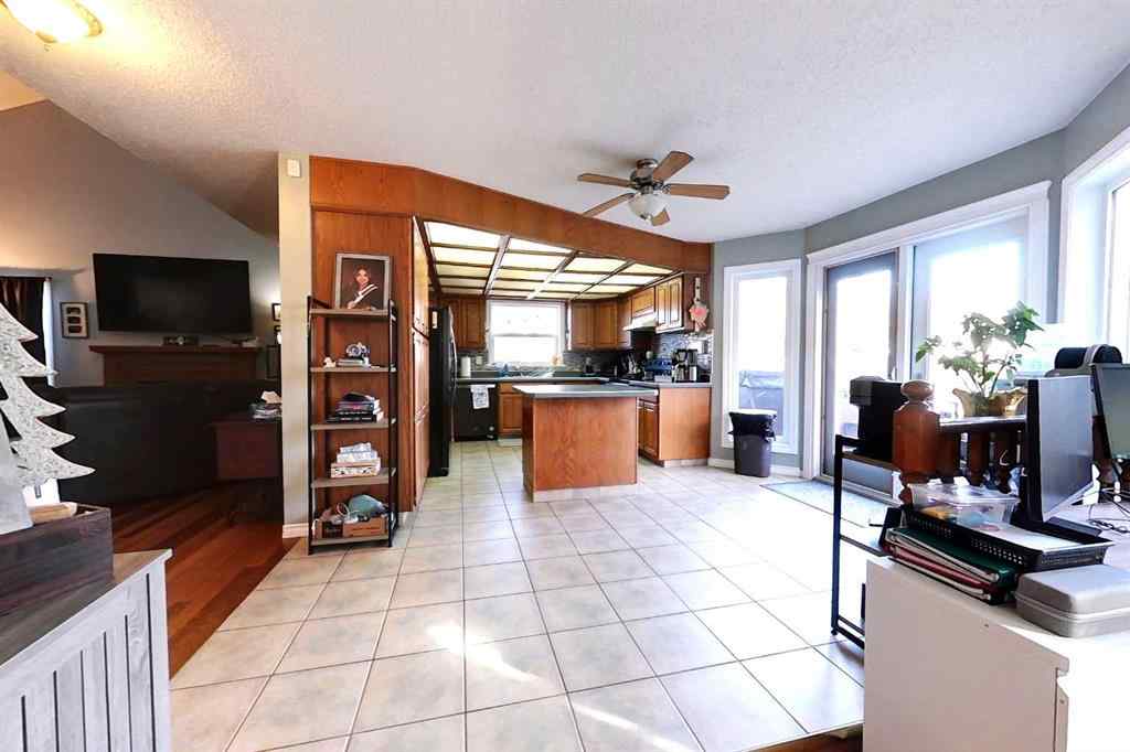 MLS® A2264685 - 600 10 Avenue SE in NONE Slave Lake, Residential