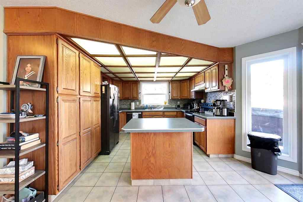 MLS® A2264685 - 600 10 Avenue SE in NONE Slave Lake, Residential