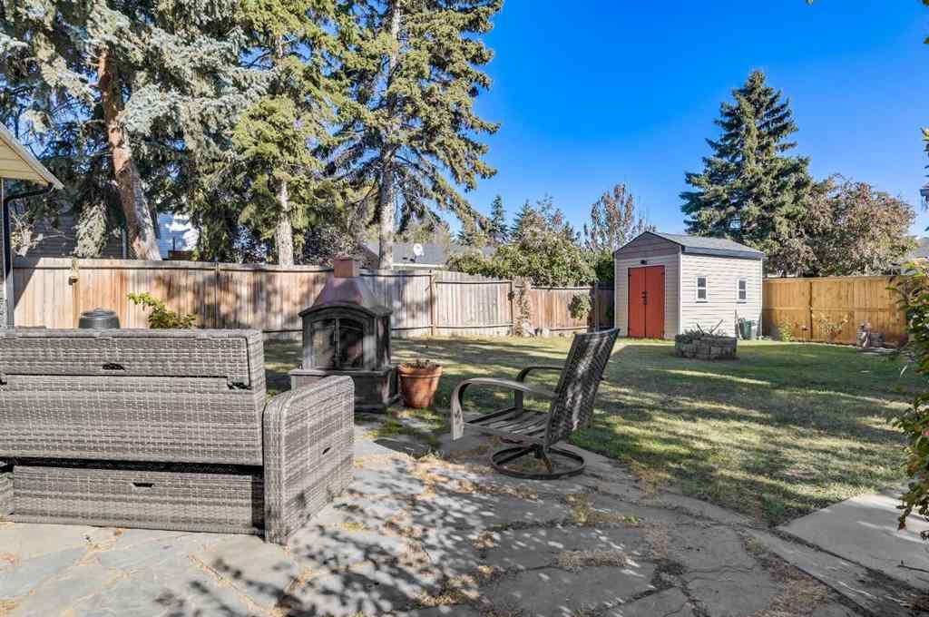 MLS® A2264693 - 828 Queensland Drive SE in Queensland Calgary, Residential