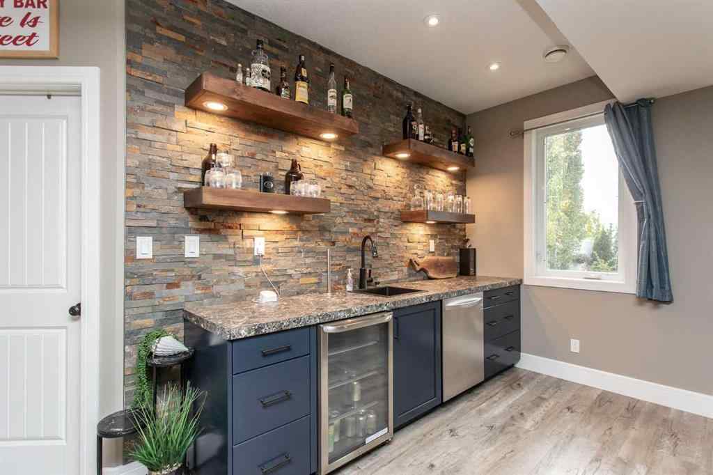 MLS® A2264697 - 30 Parkridge Crescent  in Panorama Estates Blackfalds, Residential