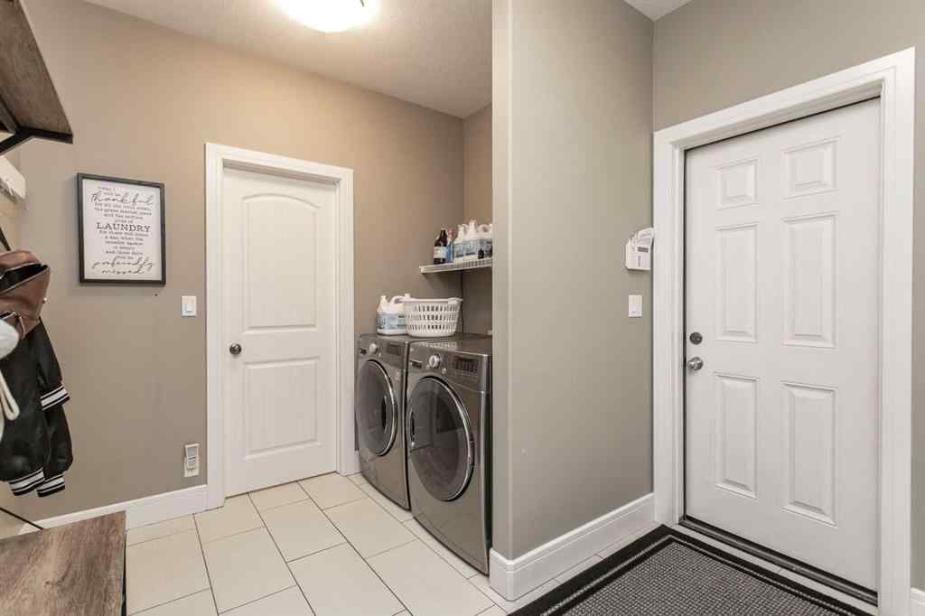 MLS® A2264697 - 30 Parkridge Crescent  in Panorama Estates Blackfalds, Residential
