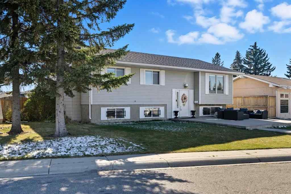 MLS® A2264712 - 211 Pinetree Place NE in Pineridge Calgary, Residential