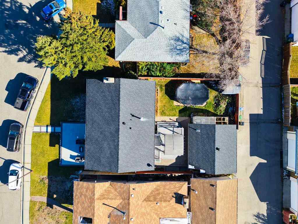 MLS® A2264712 - 211 Pinetree Place NE in Pineridge Calgary, Residential