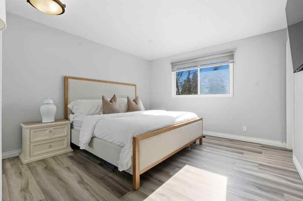 MLS® A2264712 - 211 Pinetree Place NE in Pineridge Calgary, Residential