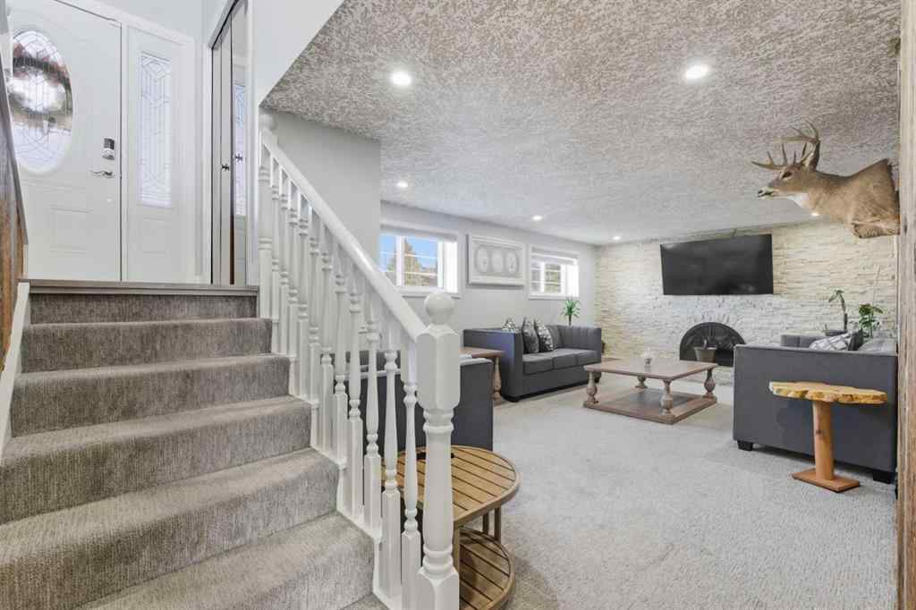 MLS® A2264712 - 211 Pinetree Place NE in Pineridge Calgary, Residential