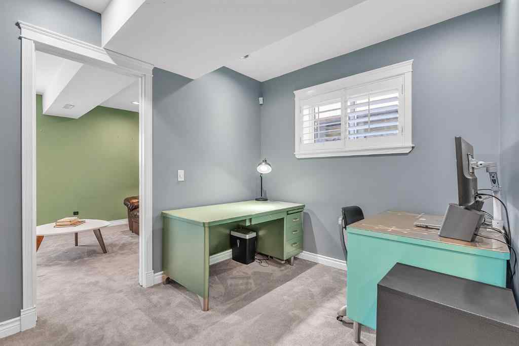 MLS® A2264722 - 202 30 Avenue NW in Tuxedo Park Calgary, Residential