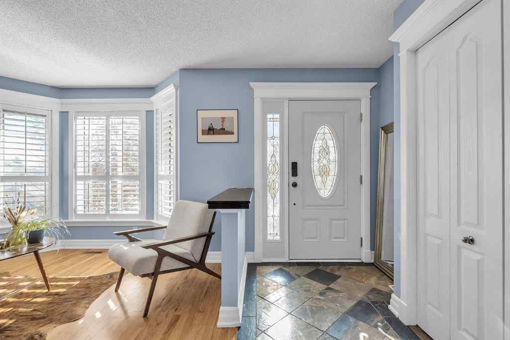 MLS® A2264722 - 202 30 Avenue NW in Tuxedo Park Calgary, Residential