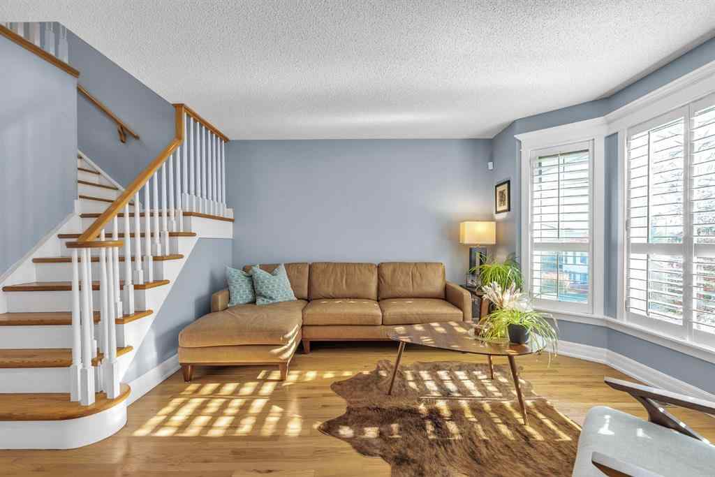 MLS® A2264722 - 202 30 Avenue NW in Tuxedo Park Calgary, Residential