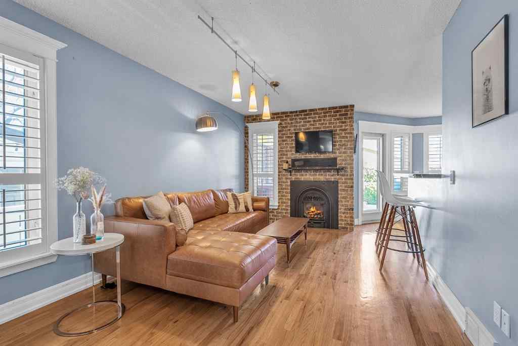 MLS® A2264722 - 202 30 Avenue NW in Tuxedo Park Calgary, Residential