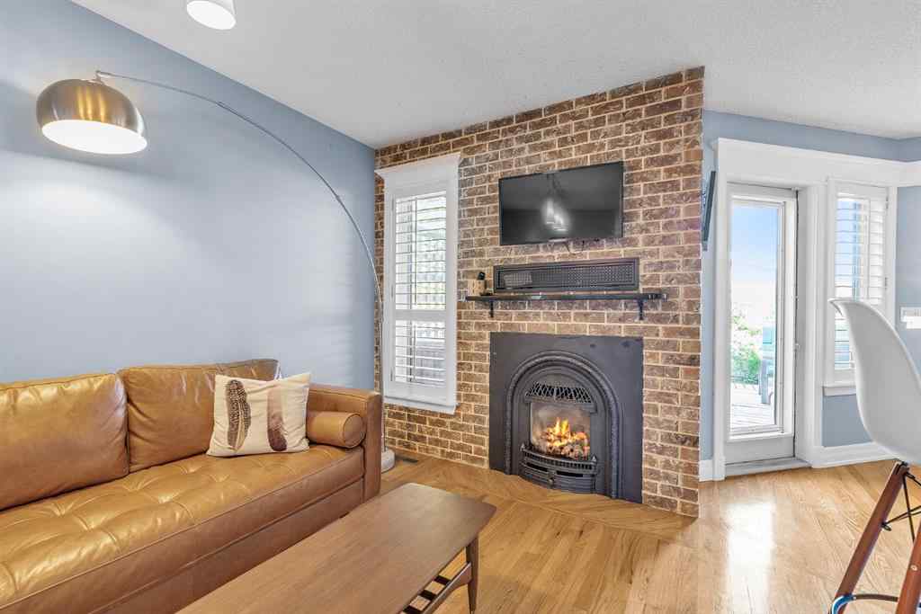 MLS® A2264722 - 202 30 Avenue NW in Tuxedo Park Calgary, Residential