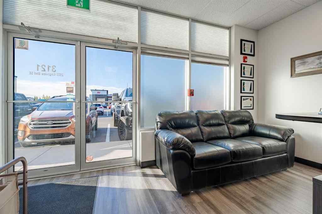 MLS® A2264726 - Unit #3121 2920 Kingsview Boulevard SE in Kingsview Industrial Park Airdrie, Commercial