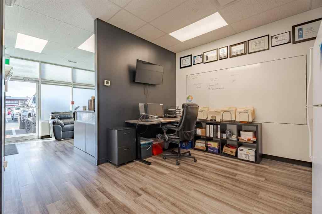 MLS® A2264726 - Unit #3121 2920 Kingsview Boulevard SE in Kingsview Industrial Park Airdrie, Commercial