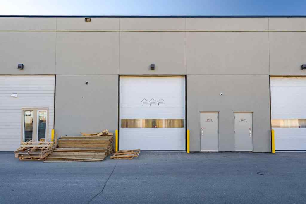 MLS® A2264726 - Unit #3121 2920 Kingsview Boulevard SE in Kingsview Industrial Park Airdrie, Commercial