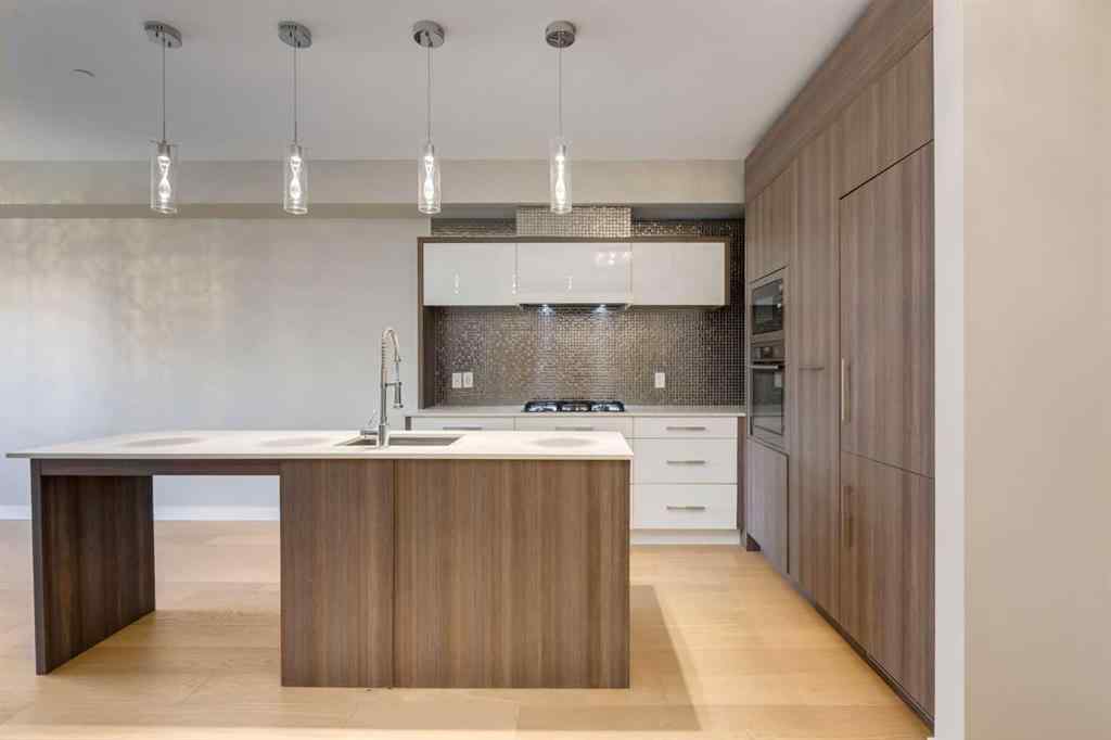 MLS® A2264728 - Unit #205 119 19 Street NW in West Hillhurst Calgary, Residential