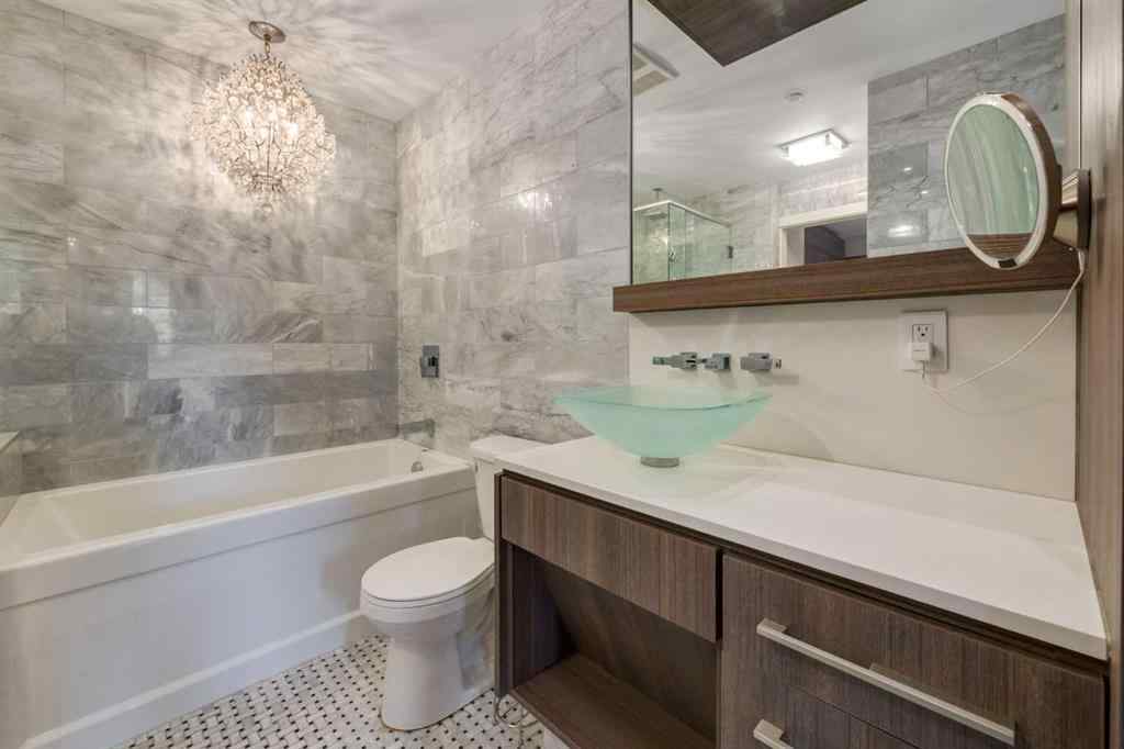 MLS® A2264728 - Unit #205 119 19 Street NW in West Hillhurst Calgary, Residential