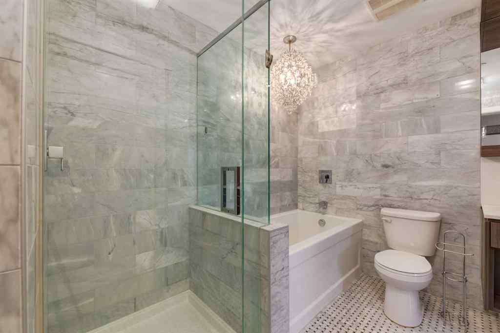 MLS® A2264728 - Unit #205 119 19 Street NW in West Hillhurst Calgary, Residential