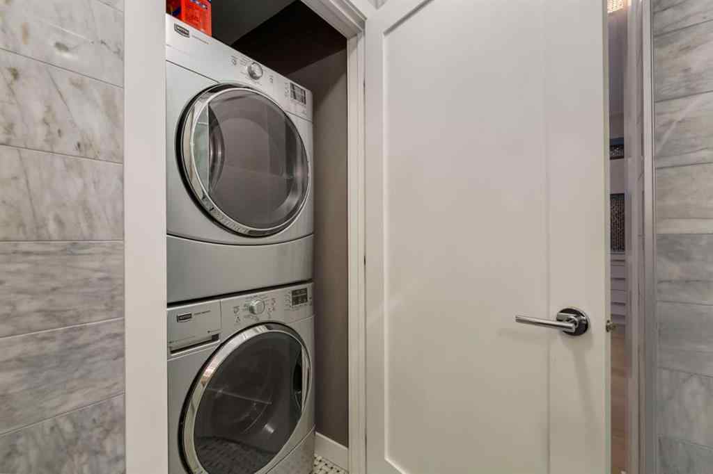 MLS® A2264728 - Unit #205 119 19 Street NW in West Hillhurst Calgary, Residential