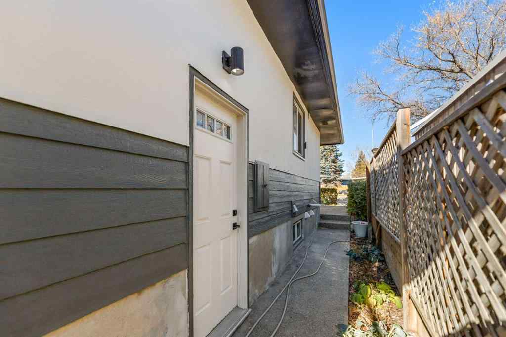 MLS® A2264729 - 4229 Richmond Road SW in Glamorgan Calgary, Residential