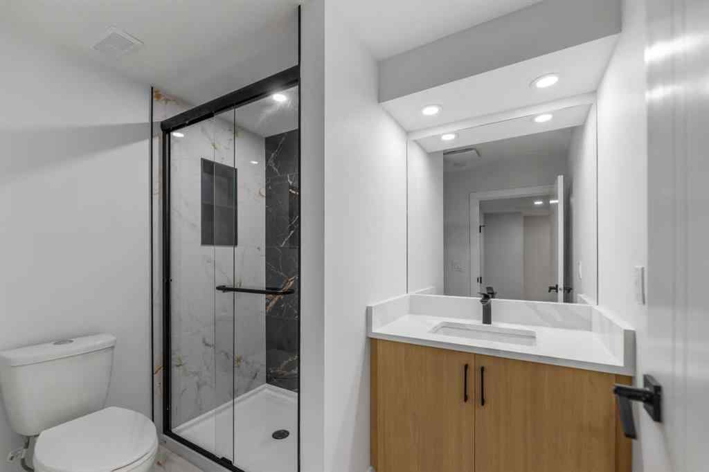 MLS® A2264729 - 4229 Richmond Road SW in Glamorgan Calgary, Residential