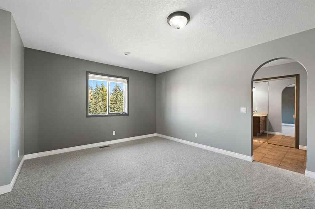 MLS® A2264731 - 322050 20 Street E in NONE Rural Foothills County, Residential