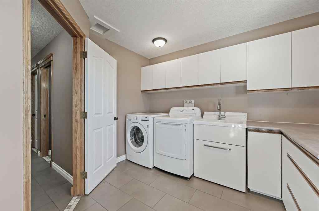 MLS® A2264731 - 322050 20 Street E in NONE Rural Foothills County, Residential