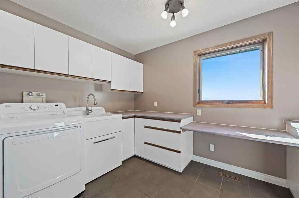 MLS® A2264731 - 322050 20 Street E in NONE Rural Foothills County, Residential