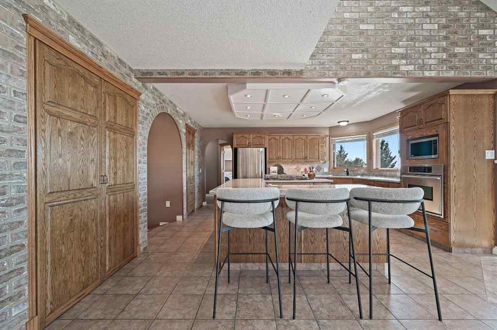 MLS® A2264731 - 322050 20 Street E in NONE Rural Foothills County, Residential