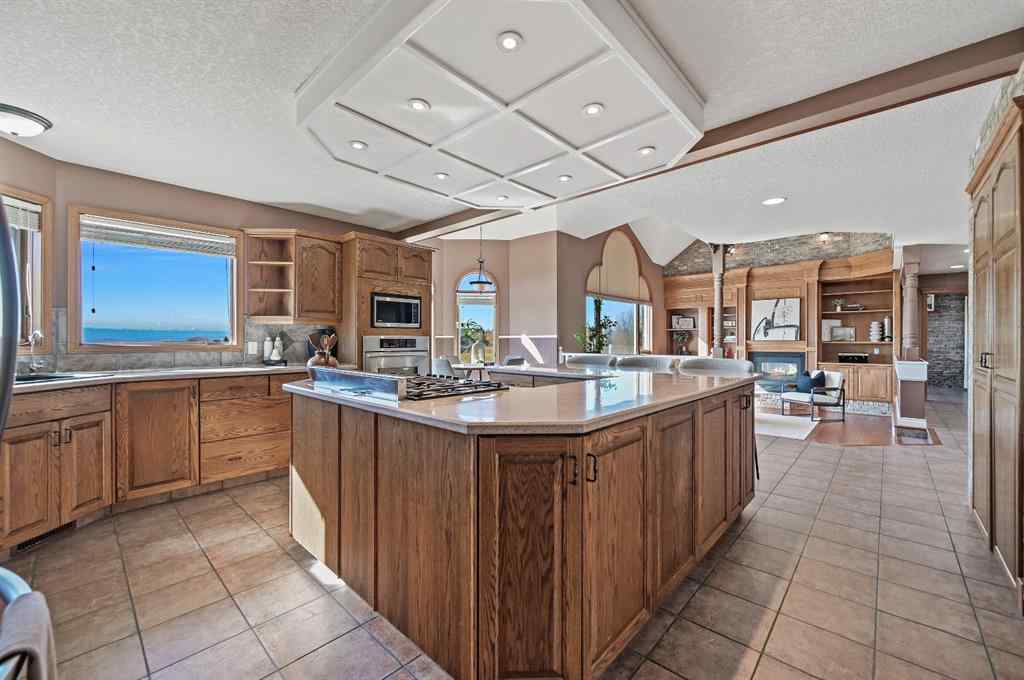 MLS® A2264731 - 322050 20 Street E in NONE Rural Foothills County, Residential