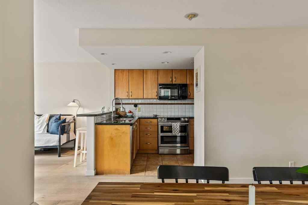 MLS® A2264739 - Unit #311 1108 6 Avenue SW in Downtown West End Calgary, Residential