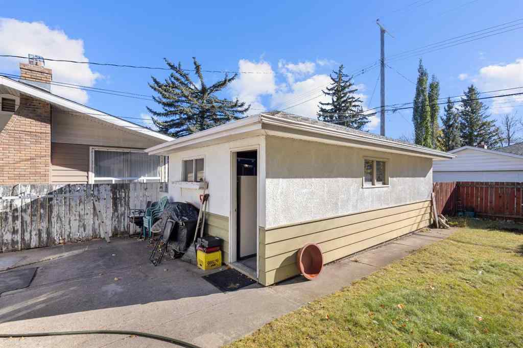 MLS® A2264740 - 3519 34 Avenue SW in Rutland Park Calgary, Residential