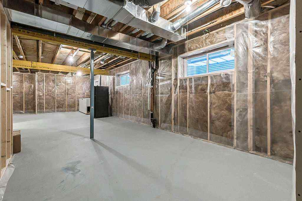 MLS® A2264743 - 29 Cougar Ridge Close SW in Cougar Ridge Calgary, Residential