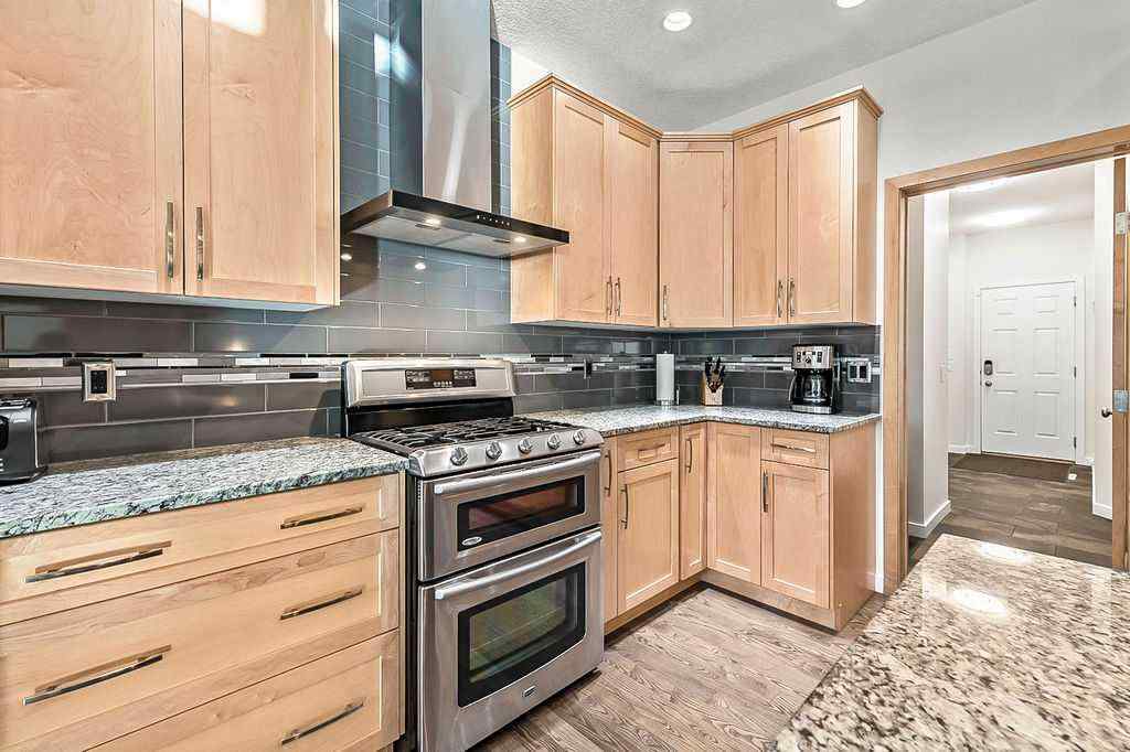 MLS® A2264743 - 29 Cougar Ridge Close SW in Cougar Ridge Calgary, Residential