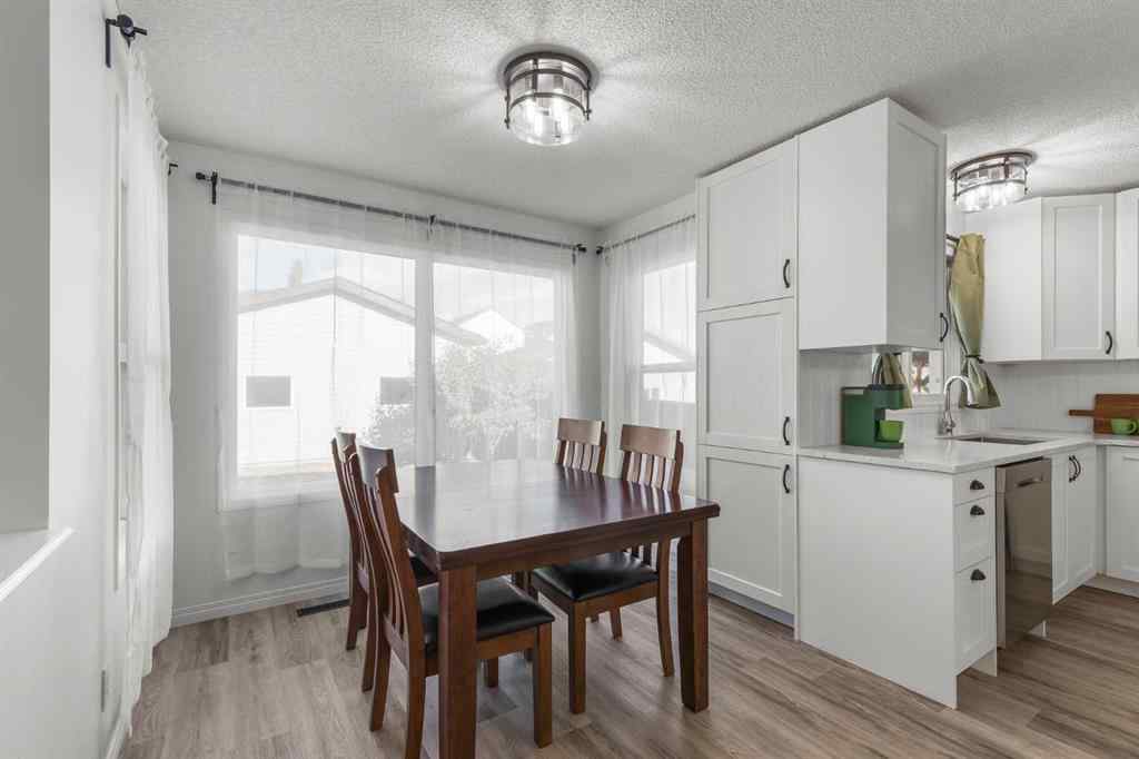 MLS® A2264745 - 2348 Reunion Rise NW in Reunion Airdrie, Residential