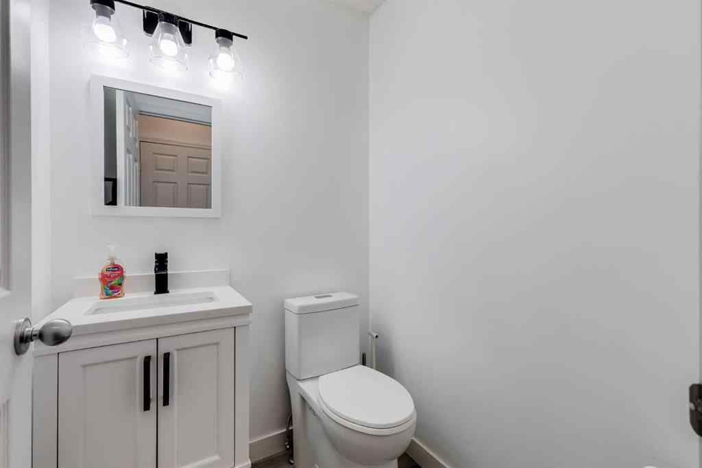 MLS® A2264745 - 2348 Reunion Rise NW in Reunion Airdrie, Residential