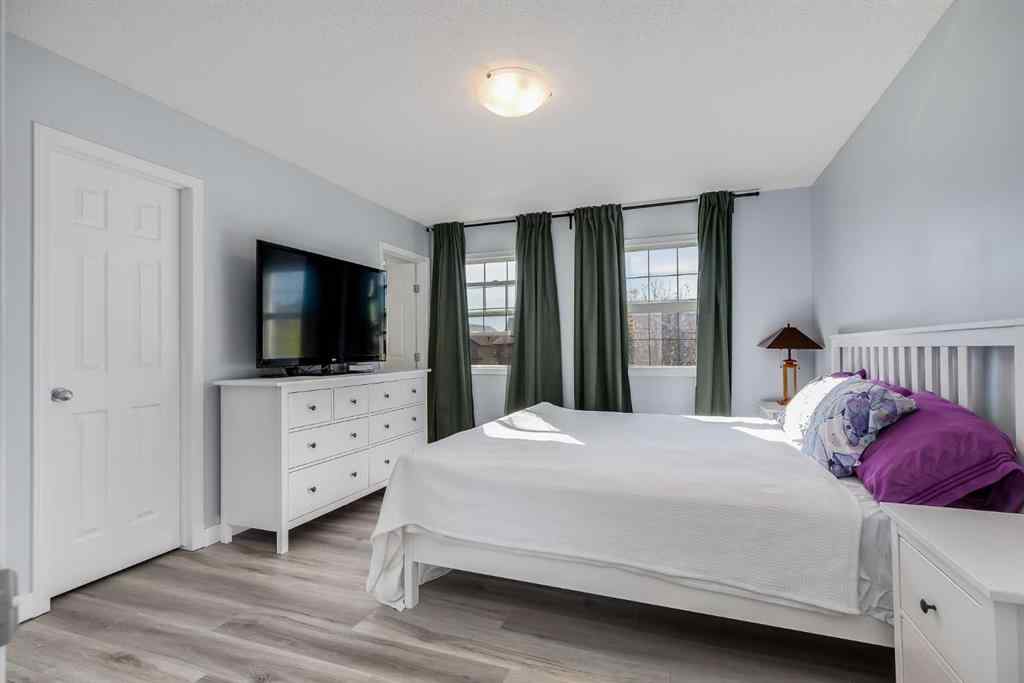 MLS® A2264745 - 2348 Reunion Rise NW in Reunion Airdrie, Residential