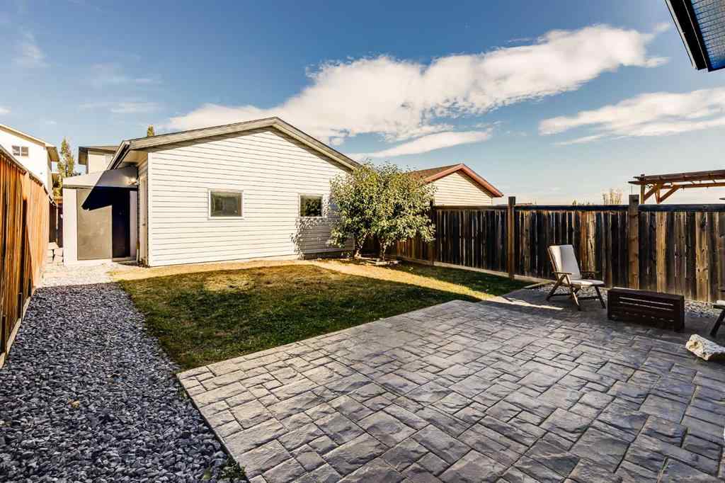 MLS® A2264745 - 2348 Reunion Rise NW in Reunion Airdrie, Residential